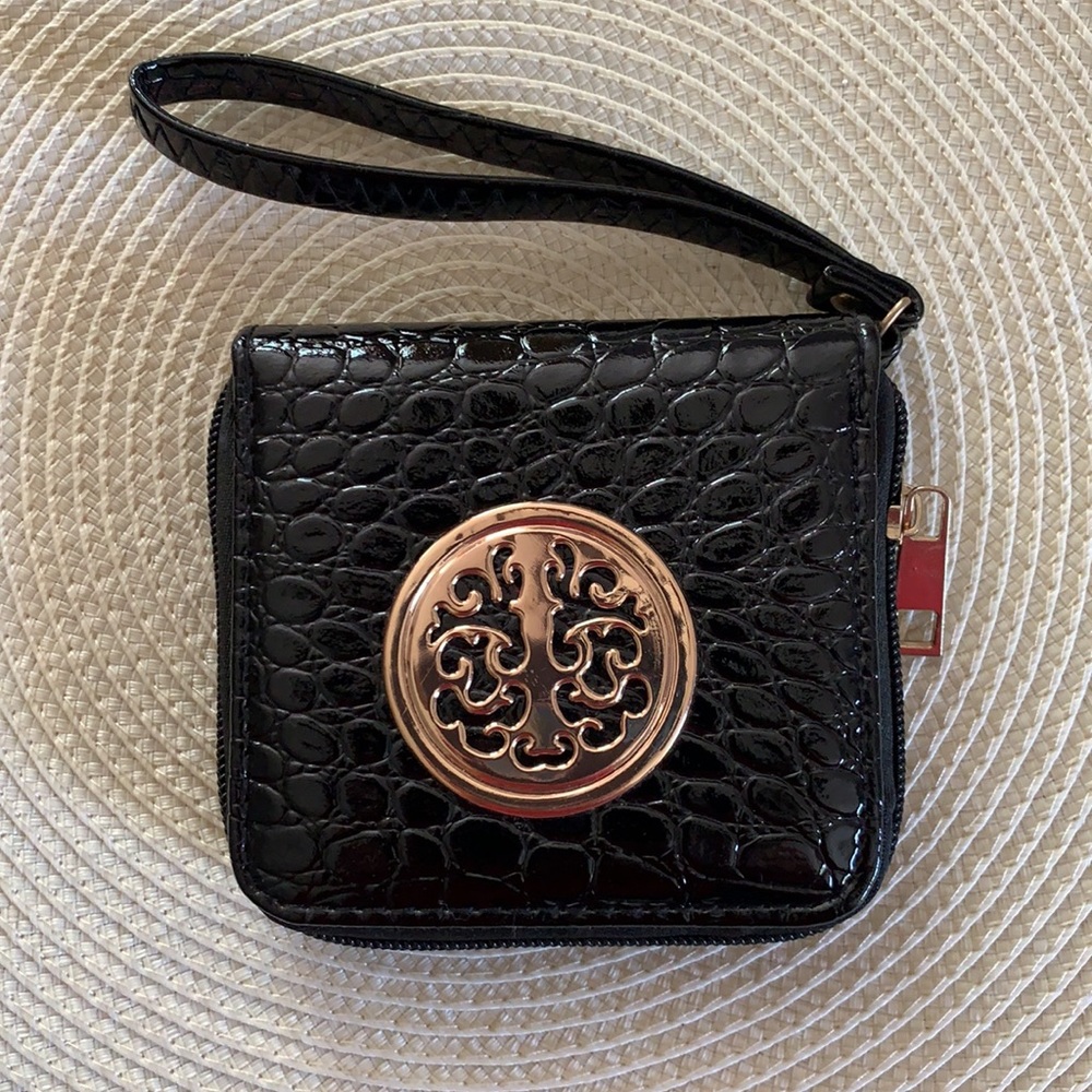 Mia K Farrow collection wristlet